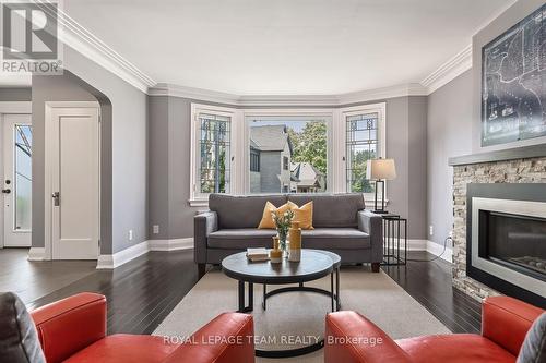 111 Ivy Crescent, Ottawa, ON - Indoor Photo Showing Living Room With Fireplace
