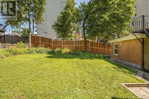 111 Ivy Crescent, Ottawa, ON - Outdoor