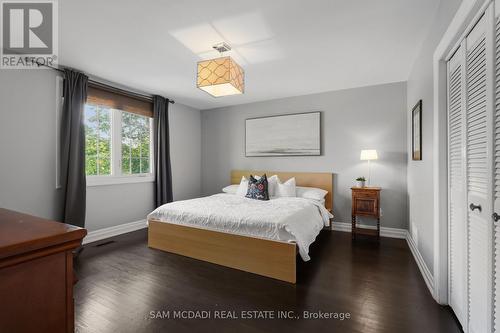 1449 Truscott Drive, Mississauga, ON - Indoor Photo Showing Bedroom