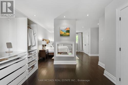 1449 Truscott Drive, Mississauga, ON - Indoor
