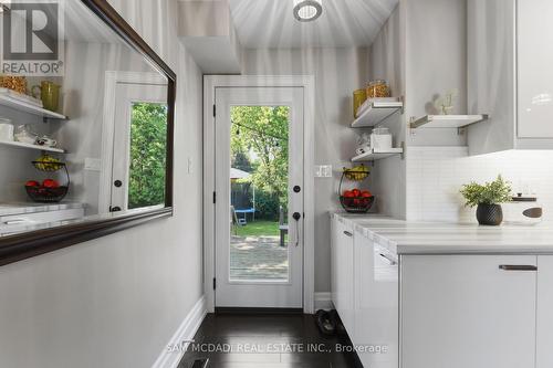 1449 Truscott Drive, Mississauga, ON - Indoor Photo Showing Other Room