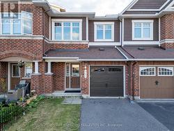 245 SILVERMOON CRESCENT Ottawa, ON K4A 0P8