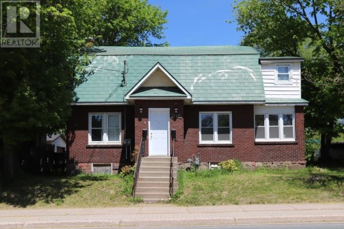 344 Wellington ST , Sault Ste. Marie, Ontario P6A 2L9 2