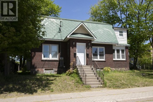 344 Wellington ST , Sault Ste. Marie, Ontario P6A 2L9 3