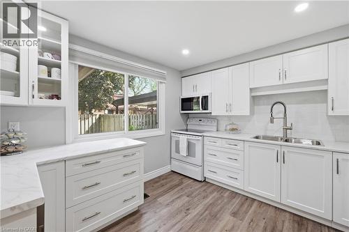 25 Flint Drive, Kitchener, ON - Indoor Photo Showing Kitchen With Double Sink