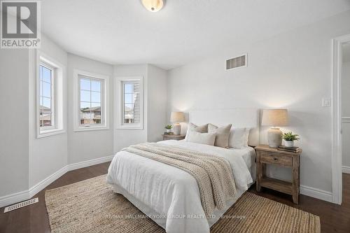 132 Banting Crescent, Essa, ON - Indoor Photo Showing Bedroom