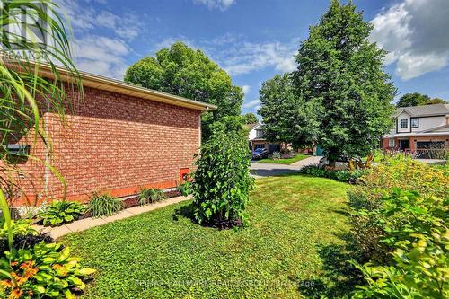 95 College Circle, Ottawa, ON - Outdoor