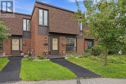 #4 - 890 CAHILL DRIVE W  Ottawa, ON K1V 9A4