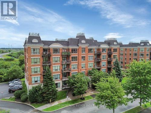 321 - 905 BEAUPARC PVT PRIVATE  Ottawa, ON K1J 0A1