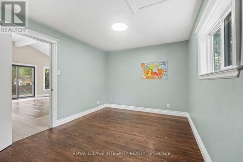 357 Bayview Drive, Ottawa, ON - Indoor Photo Showing Other Room