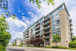 601 - 479 CHARLTON AVENUE E  Hamilton (Stinson), ON L8N 0B4