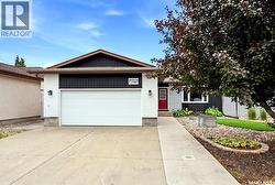 7310 Cribbs BAY  Regina, SK S4X 4H3