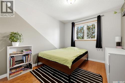 7310 Cribbs Bay, Regina, SK - Indoor Photo Showing Bedroom