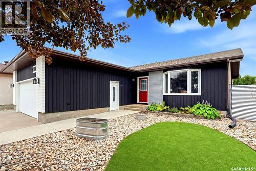 7310 Cribbs Bay, Regina, SK - Outdoor