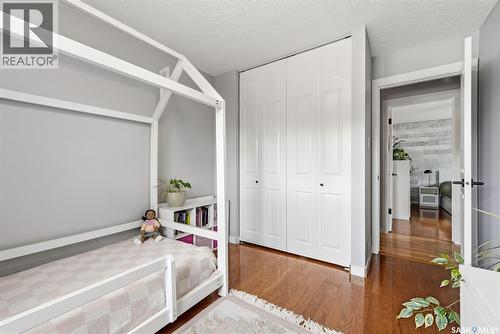 7310 Cribbs Bay, Regina, SK - Indoor Photo Showing Bedroom
