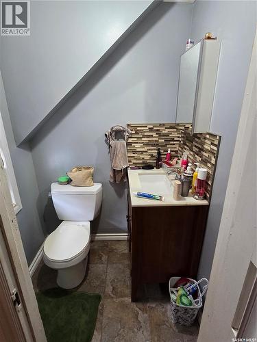 127 1St Avenue, Osler, SK - Indoor Photo Showing Bathroom