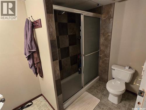 127 1St Avenue, Osler, SK - Indoor Photo Showing Bathroom