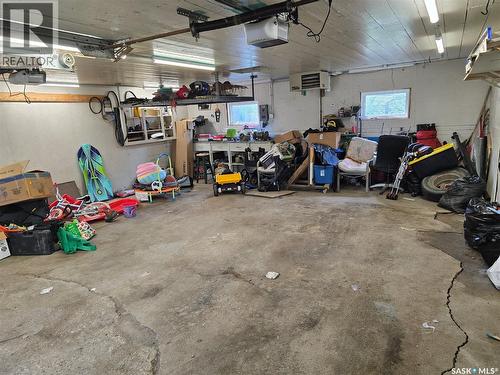 127 1St Avenue, Osler, SK - Indoor Photo Showing Garage