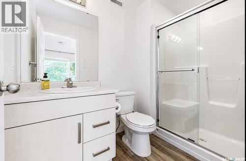 2464 Francis Street, Regina, SK - Indoor Photo Showing Bathroom