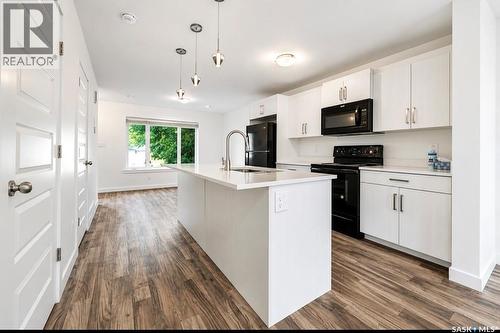 2464 Francis Street, Regina, SK - Indoor Photo Showing Kitchen