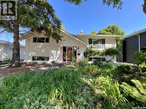130 Cameron Crescent, Regina, SK - Outdoor