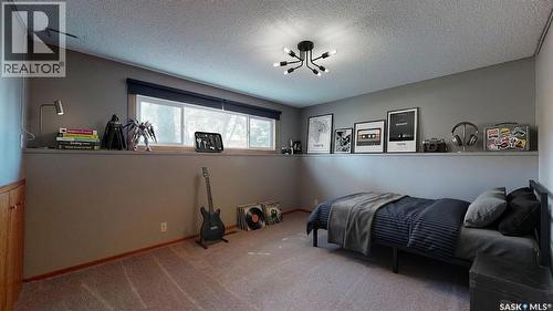 130 Cameron Crescent, Regina, SK - Indoor