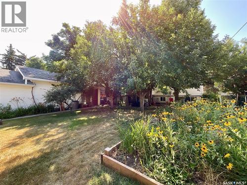 130 Cameron Crescent, Regina, SK - Outdoor