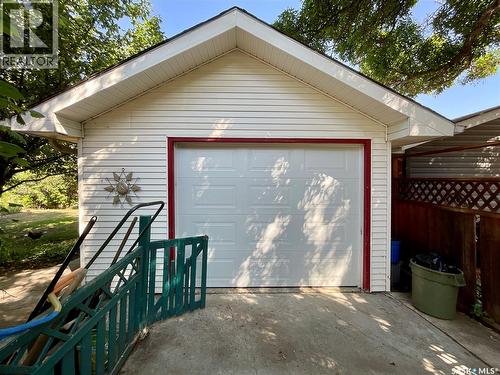 130 Cameron Crescent, Regina, SK - Outdoor With Exterior