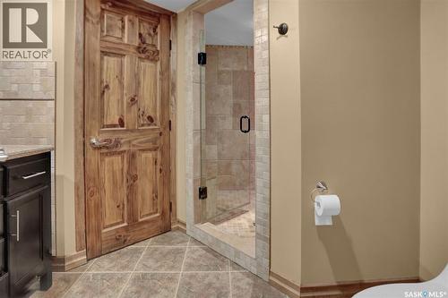 2807 Fleury Street, Regina, SK - Indoor Photo Showing Bathroom