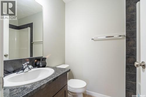 113 1210 Empress Street, Regina, SK - Indoor Photo Showing Bathroom