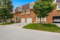 84 - 900 POND VIEW ROAD  London South (South T), ON N5Z 4L7