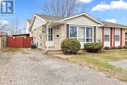 20 CANTERBURY DRIVE St. Catharines (Oakdale), ON L2P 3M7