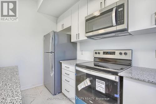 69 Sidney Rose Common, St. Catharines, ON - Indoor Photo Showing Kitchen