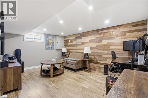 20 Hillview Street, Kitchener, ON 