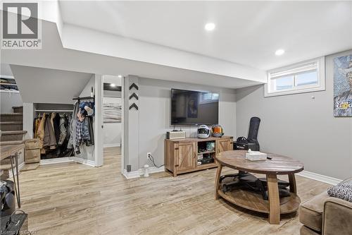 20 Hillview Street, Kitchener, ON 