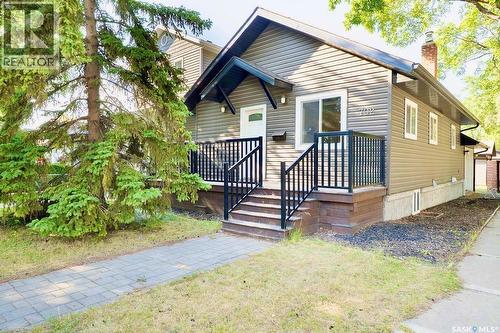 702 29th STREET W  Saskatoon, SK S7L 0N1