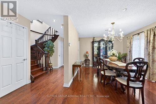 126 Redondo Drive E, Vaughan, ON - Indoor Photo Showing Dining Room