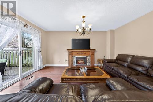 126 Redondo Drive E, Vaughan, ON - Indoor Photo Showing Living Room With Fireplace