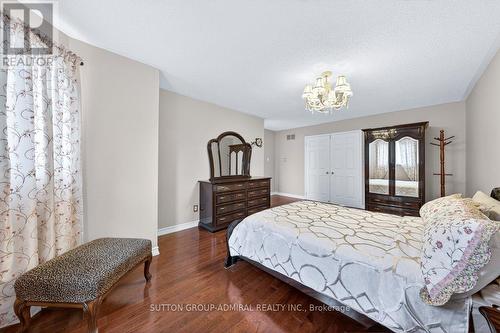 126 Redondo Drive E, Vaughan, ON - Indoor Photo Showing Bedroom