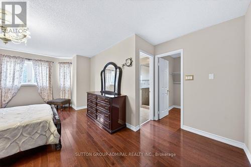 126 Redondo Drive E, Vaughan, ON - Indoor Photo Showing Bedroom