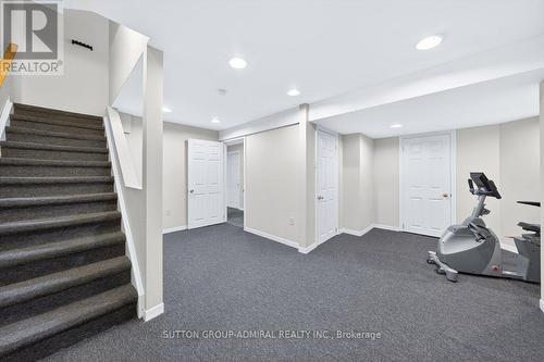 126 Redondo Drive E, Vaughan, ON - Indoor