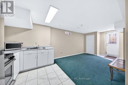 126 Redondo Drive E, Vaughan, ON - Indoor