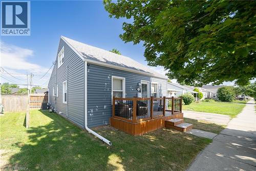 77 EIGHTH Avenue  Brantford, ON N3S 1C4