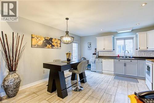 7192 Kelly Drive, Niagara Falls, ON - Indoor Photo Showing Other Room