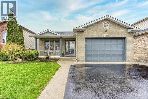 7192 Kelly Drive, Niagara Falls, ON - Outdoor With Deck Patio Veranda With Facade