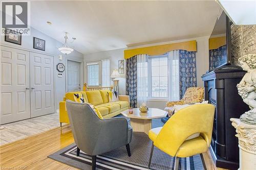 7192 Kelly Drive, Niagara Falls, ON - Indoor Photo Showing Other Room
