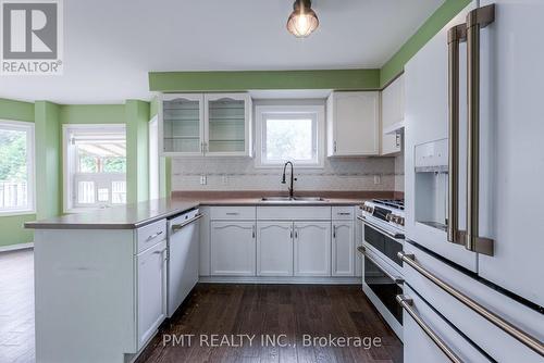 6364 Alderwood Trail, Mississauga, ON - Indoor Photo Showing Kitchen With Double Sink