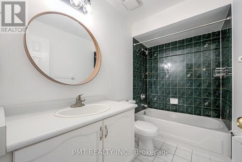 6364 Alderwood Trail, Mississauga, ON - Indoor Photo Showing Bathroom