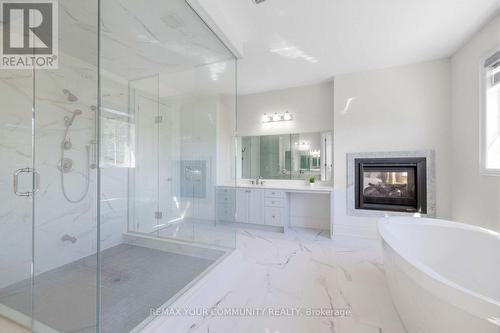 19 Redmond Crescent, Springwater, ON - Indoor Photo Showing Bathroom