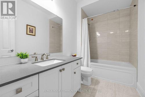 19 Redmond Crescent, Springwater, ON - Indoor Photo Showing Bathroom
